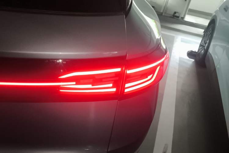 Used Volkswagen ID.4 X 2021 Pro Smart Long-Range Edition