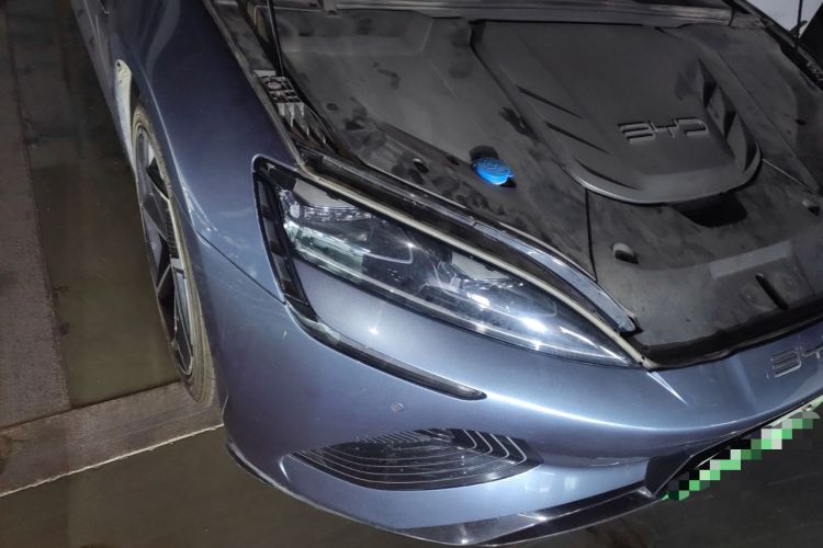 Used BYD Seal 2022 700 km Long-Range Rear-Wheel-Drive Version Right Front Headlight