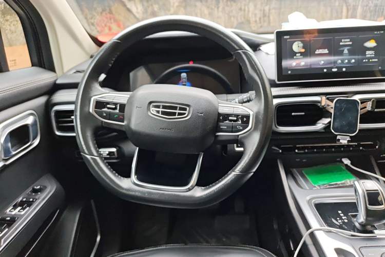 Used Geely Auto Haoyue 2020 1.8TD DCT Luxury Model 5 Seats Steering Wheel