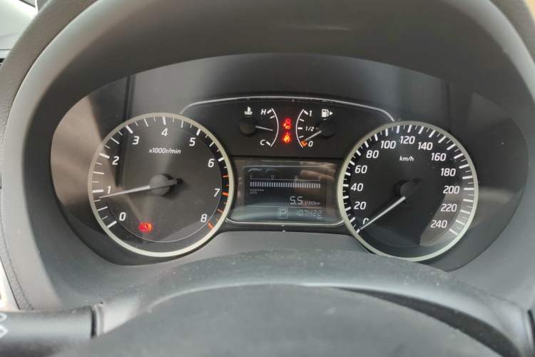 Used Nissan Sylphy 2019 1.6XV CVT Smart Connect Luxury Edition China V Standard Instrument Cluster