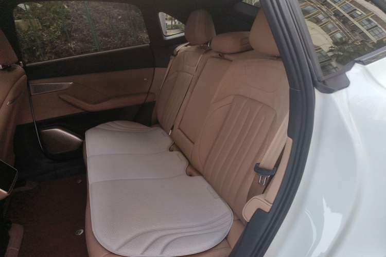 Used ONVO L60 2025 Model—60 kWh Rear-Wheel-Drive Version
