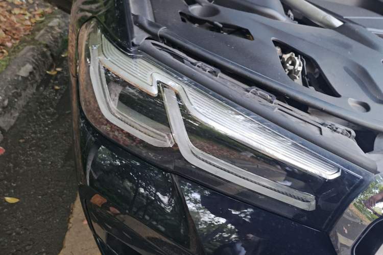 Used BMW 5 Series 2022 Second Facelift 525Li M Sport Package Right Front Headlight