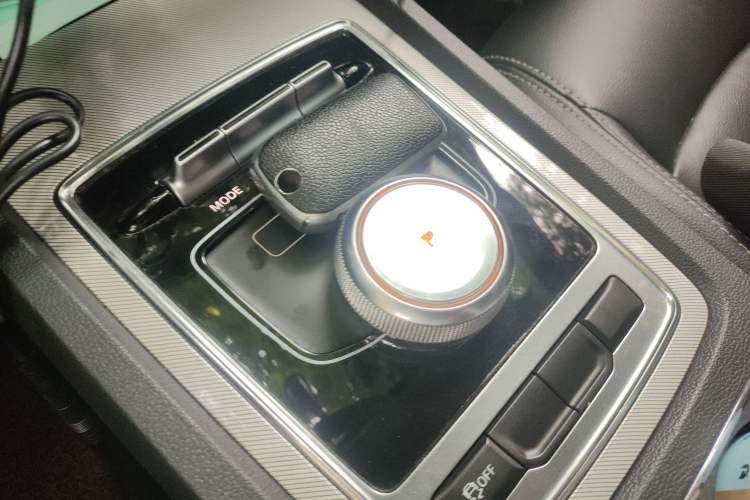 Used Roewe i6 New Energy 2017 45T Hybrid Connect & Smart Enjoyment Edition
