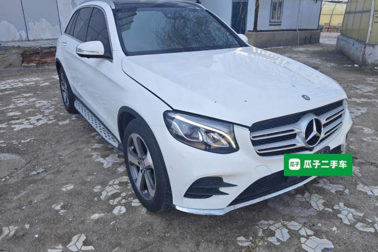 Used Mercedes-Benz GLC 2017 GLC 260 4MATIC Luxury Model