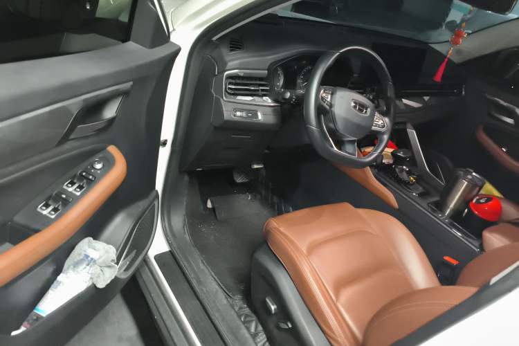 Used Geely Auto Vision X6 2021 PRO 1.4T Automatic Prestige Model