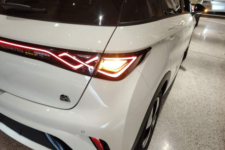 Used BYD Dolphin 2023 420 km Fashion Edition