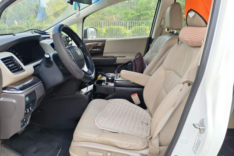 Used Honda Odyssey 2015 Revised 2.4L Luxury Edition