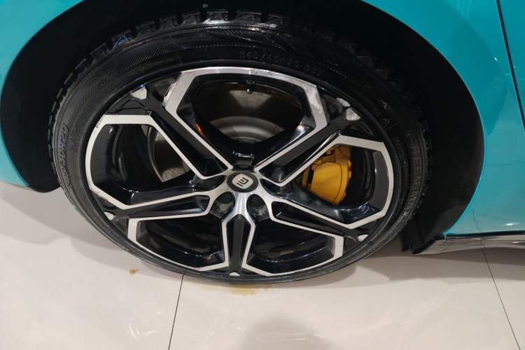 Used Xiaomi Auto SU7 2024 Rear-Drive Long-Range Intelligent Driving Version