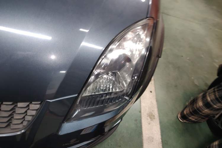 Used Suzuki Swift 2014 1.5L Automatic Fashion Edition Left Front Headlight