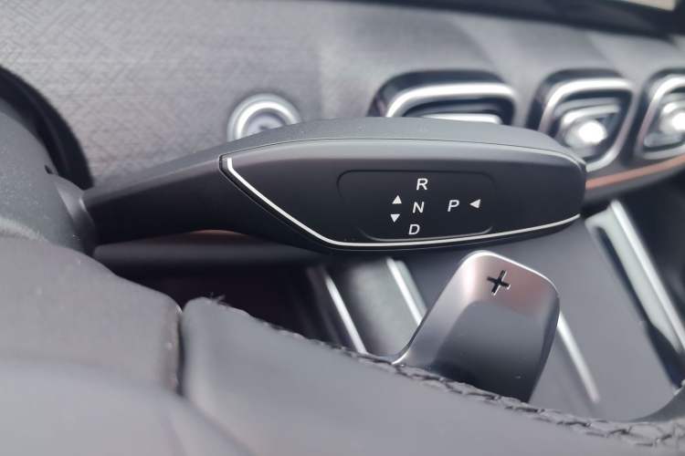 Used Chery Tiggo 9 2023 2.0T Dual-Clutch Two-Wheel Drive Prestige Version 5 Seats