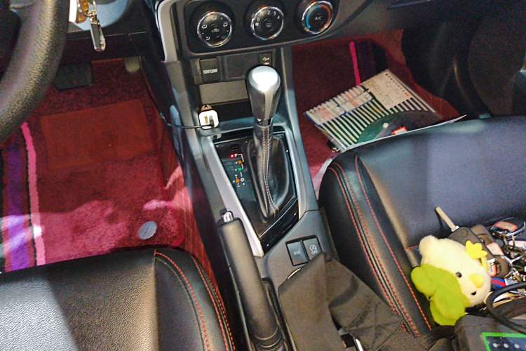 Used Toyota Levin 2017 Revised 185T CVT Elite Edition China V Standard Gear Lever