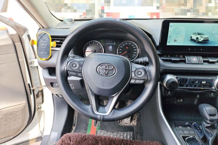 Used Toyota RAV4 2023 2.0L CVT Two-Wheel Drive Urban Edition Steering Wheel