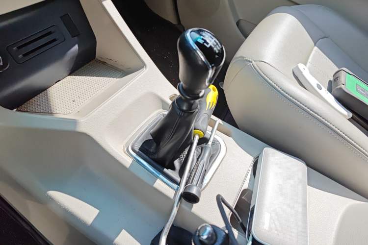 Used FORTHING Lingzhi 2018 M5L 2.0L 7-Seater Comfort Model