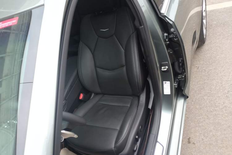 Used Cadillac CT5 2022 28T Luxury Version (Standard Edition) Left Front Seat