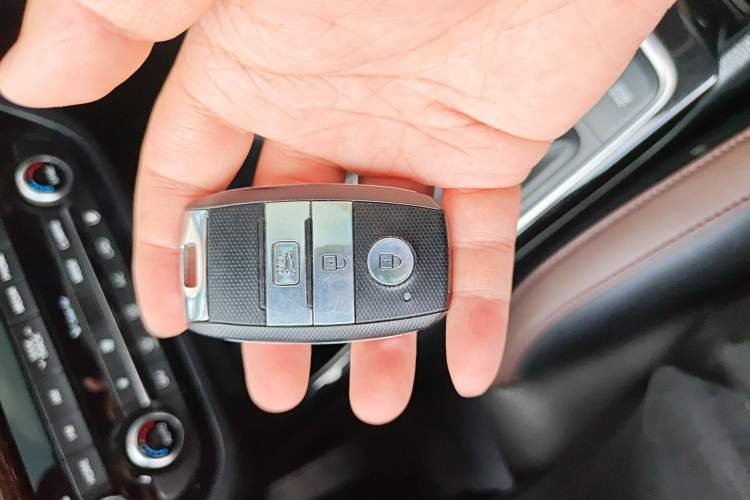 Used Kia K3 (Kai Shen) 2017 1.8L Automatic GLS Vehicle Key