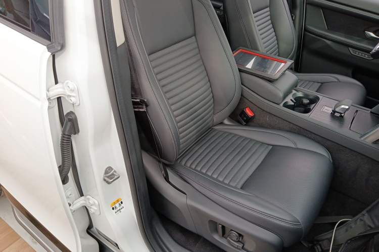 Used Land Rover Discovery Sport 2024 Luxury Custom Edition