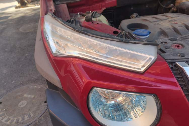 Used BAIC Off-Road BJ20 2016 1.5T CVT Luxury Model Right Front Headlight