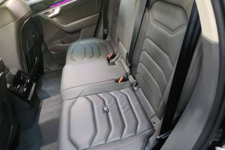 Used Volkswagen Touareg 2020 3.0 TSI Luxury Edition China VI