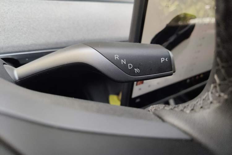 Used Tesla Model Y 2024 Rear-Wheel-Drive Version