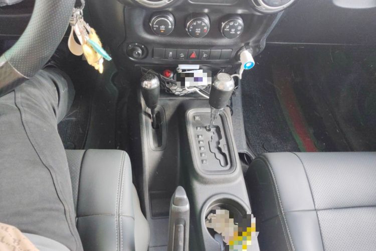 Used Jeep Wrangler 2011 3.8L Rubicon four-door model
