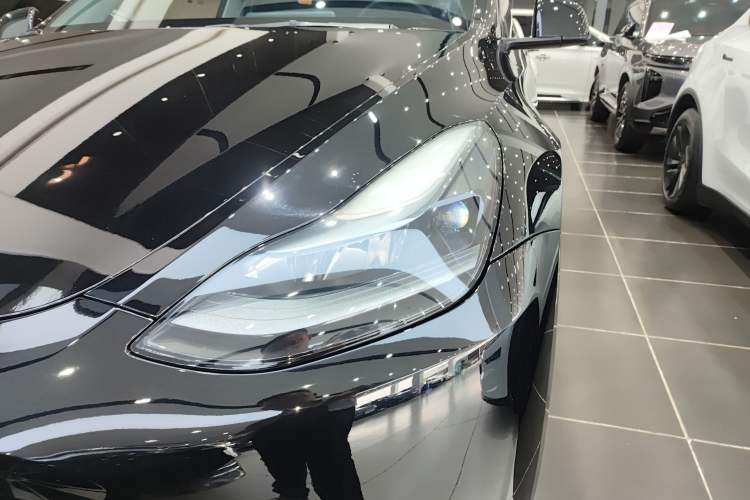 Used Tesla Model Y 2023 Rear-Wheel-Drive Version Left Front Headlight