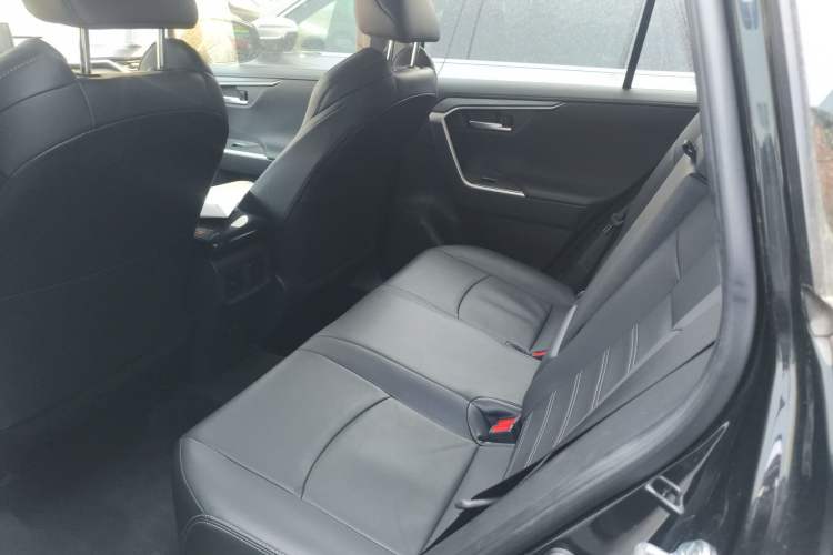 Used Toyota Wildlander 2022 2.0L CVT Two-Wheel Drive Luxury PLUS Edition Left Rear Seat