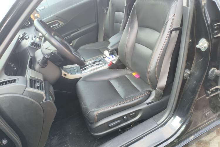 Used Honda Accord 2016 Hybrid 2.0L Rui Ling Edition
