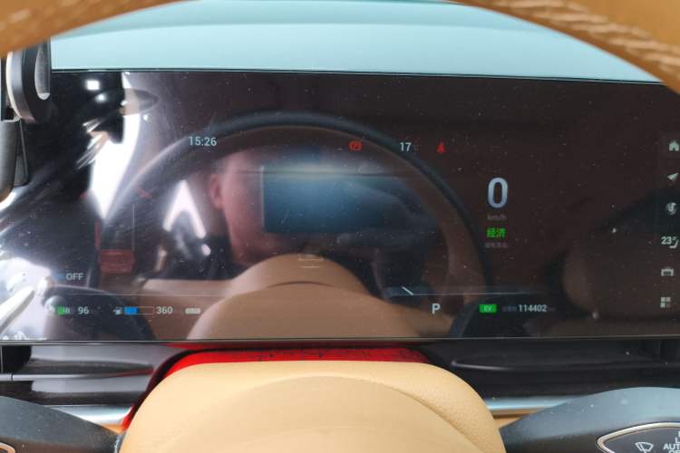 Used VOYAH Dream 2024 PHEV Extended-Range Premium Edition Instrument Cluster