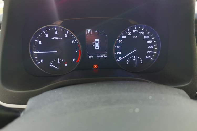 Used Hyundai Elantra (6th Generation / Lingdong) 2016 1.6L Automatic ZhiXuan – Elite Version Odometer Close Up