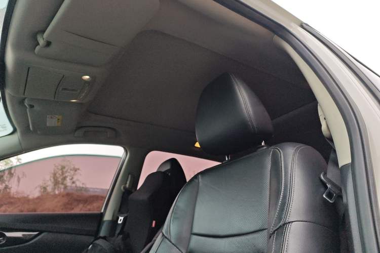 Used Nissan X-Trail 2019 2.0L CVT Comfort Edition 2WD Headliner