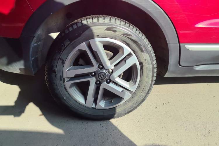 Used Changan CS55 2018 1.5T Automatic Colorful Edition China V Standard
