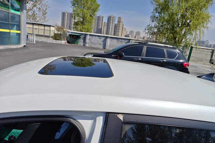 Used Baojun RC-5 2020 1.5T Manual Smart Luxury Edition Roof