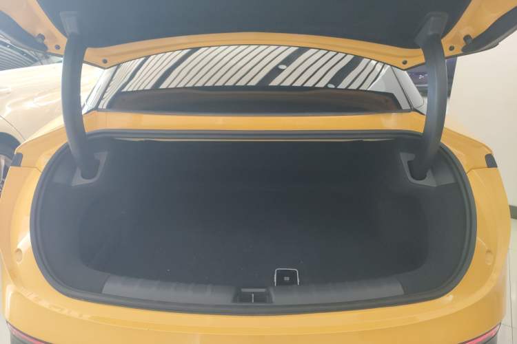 Used Zeekr 007 2025 Four-Wheel-Drive Performance Version 100 kWh
