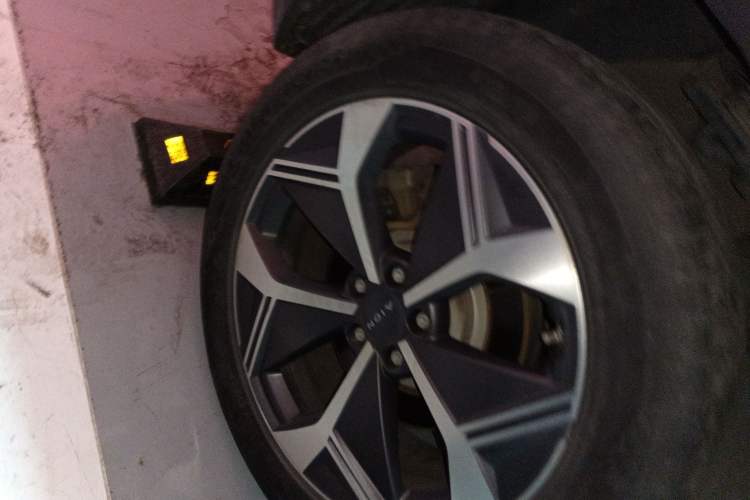 Used AION V 2021 Plus 70 Smart Technology Edition Lithium Iron Phosphate
