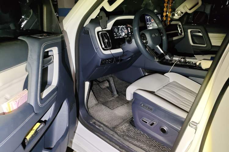 Used BAIC Off-Road BJ60 2022 2.0T Version 11 Five Seats Driver Seat