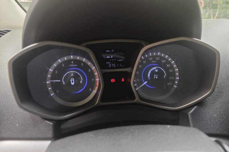 Used JAC Refine S3 2014 1.5L CVT Luxury Smart Model
