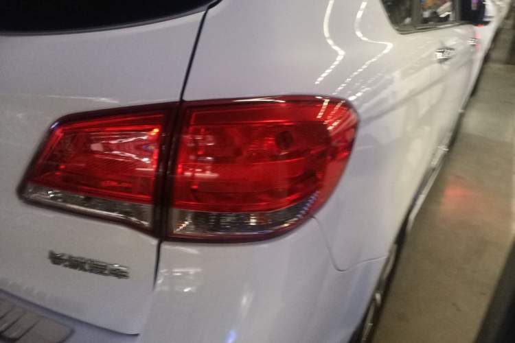 Used Haval H6 2016 Upgraded Model 1.5T Manual Two-Wheel Drive Elite Version
