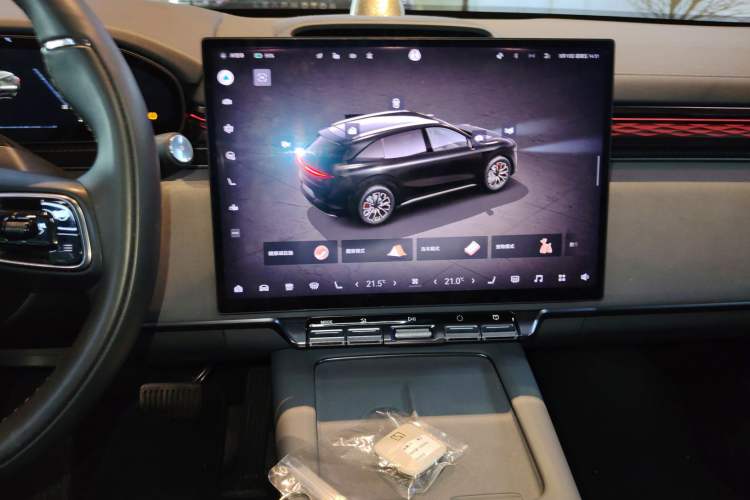 Used Zeekr 7X 2025 100 kWh Long-Range Rear-Wheel Drive with Intelligent Driving Features