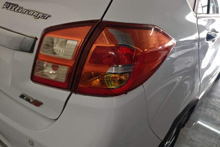 Used FAW Yingzhi G3 2014 1.5L Manual Zhihao Edition