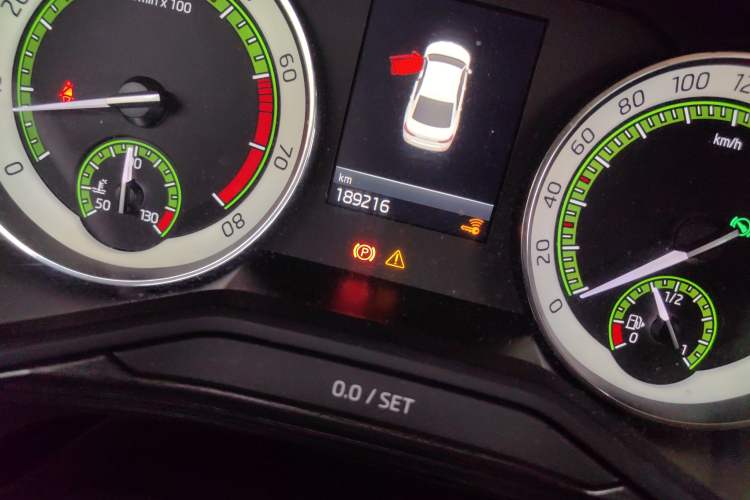 Used Skoda Superb 2018 TSI330 DSG Luxury Edition China VI Standard Odometer Close Up