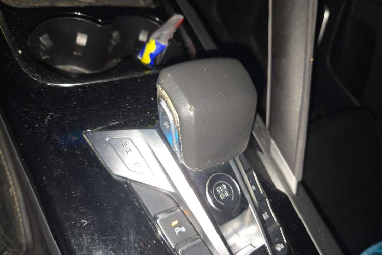 Used BYD Song Pro New Energy 2019 DM 1.5T Four-Wheel Drive Performance Edition Deluxe Model Gear Lever