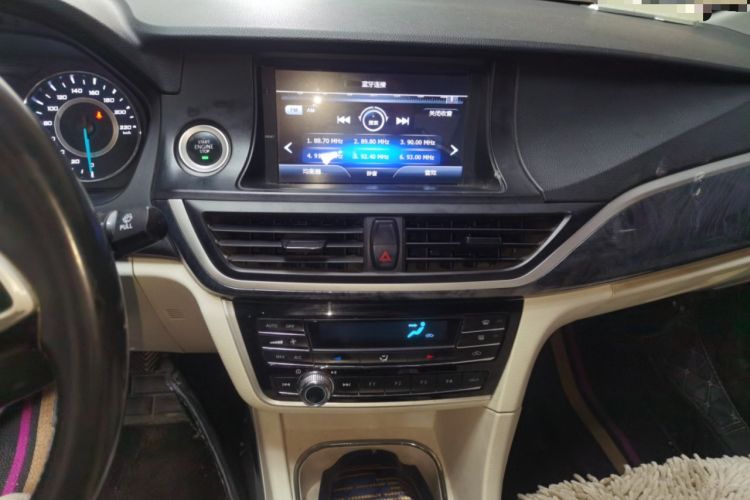 Used Soueast V5 Lingzhi 2017 1.5L Manual New Elite Model
