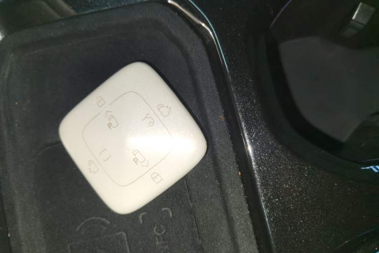 Used Zeekr 009 2024 Six-Seat Executive Version 4WD 108 kWh