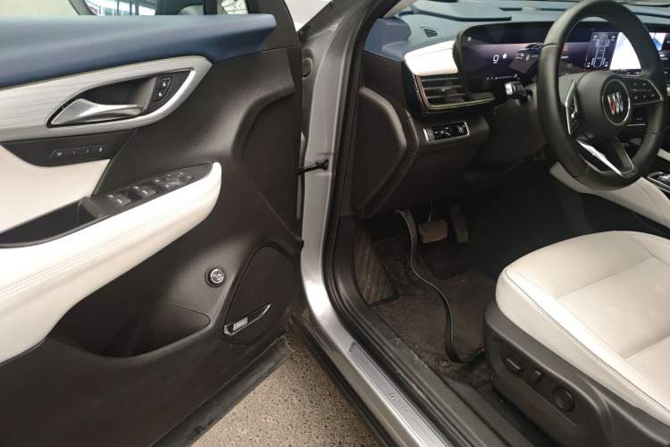 Used Buick Envision 2024 Encore Plus AWD Avenir