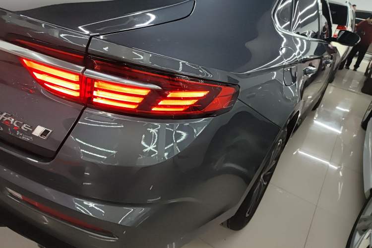 Used Geely Auto Preface 2025 Dongfang Yao 1.5TD Fuyao Edition
