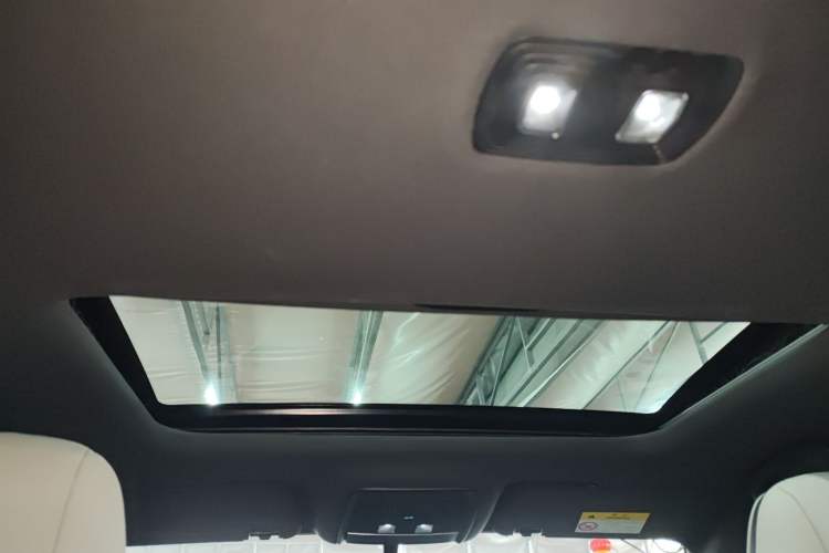 Used BYD Qin PLUS 2021 EV 500KM Luxury Model Headliner