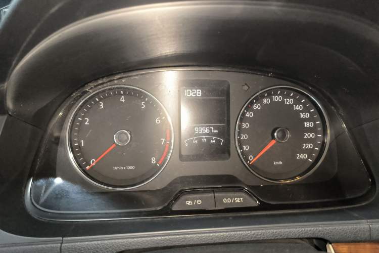 Used Volkswagen Lavida 2013 Restyled Classic 1.6L Automatic Comfort Edition Instrument Cluster