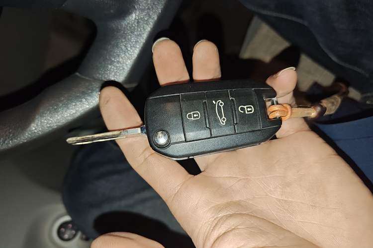 Used Citroen Elysee 2014 1.6L Manual Fashion Edition