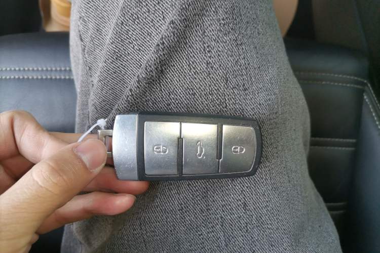 Used Volkswagen FAW-Volkswagen CC 2015 1.8TSI Prestige Model
