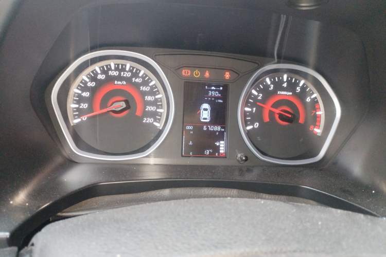 Used Soueast DX3 2018 1.5L Manual Luxury Model
